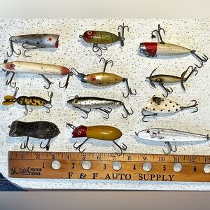 12 vintage fishing lures